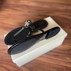 Almost brand new Tory Burch size 6